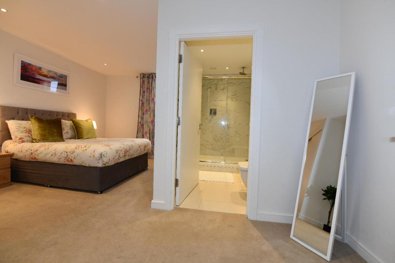 Kew Bridge Apartments London Exterior photo