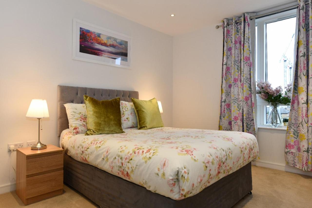 Kew Bridge Apartments London Exterior photo